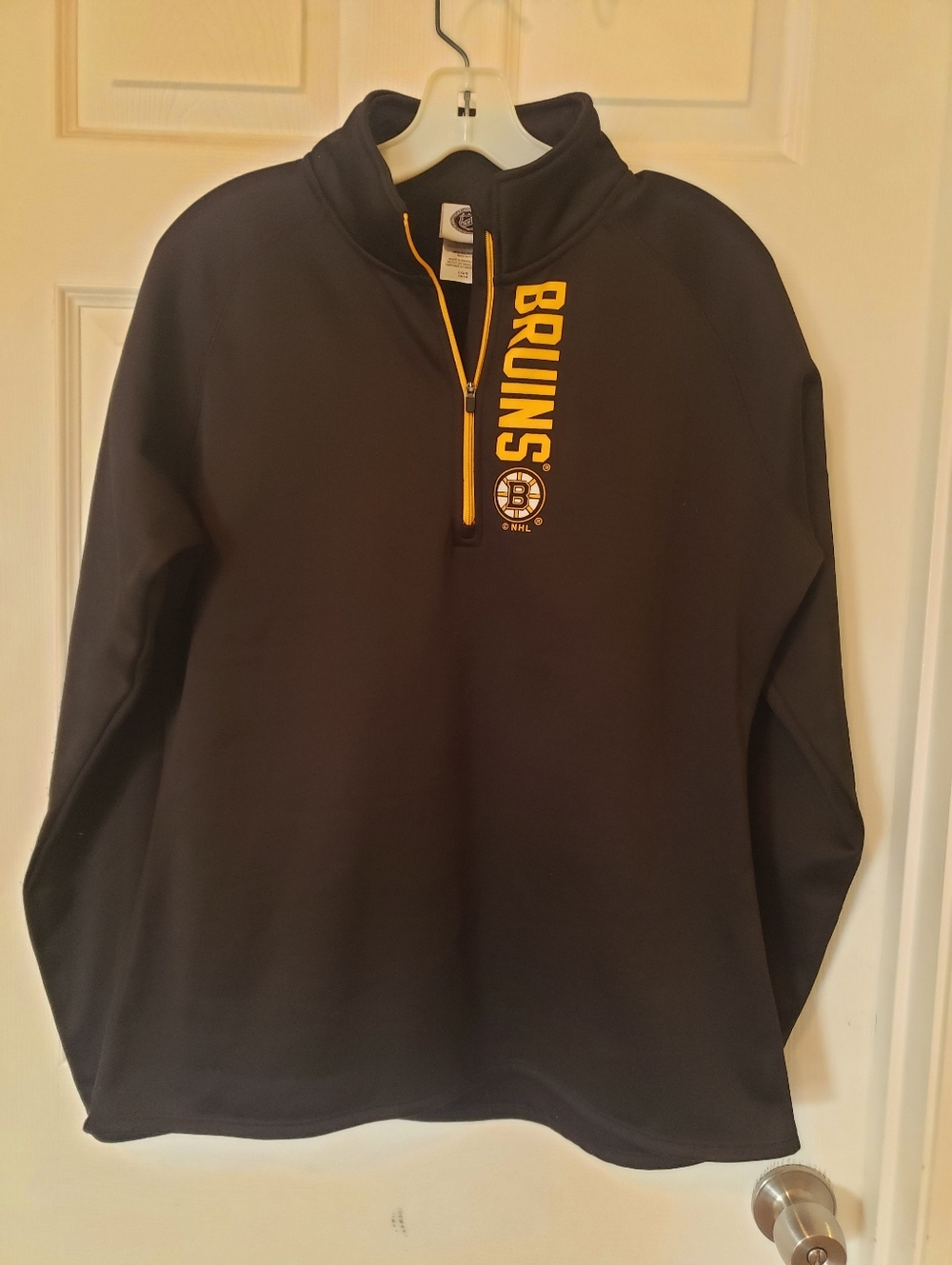 Boston Bruins Black & Gold Quarter-Zip Pullover Size 12/14 Teen